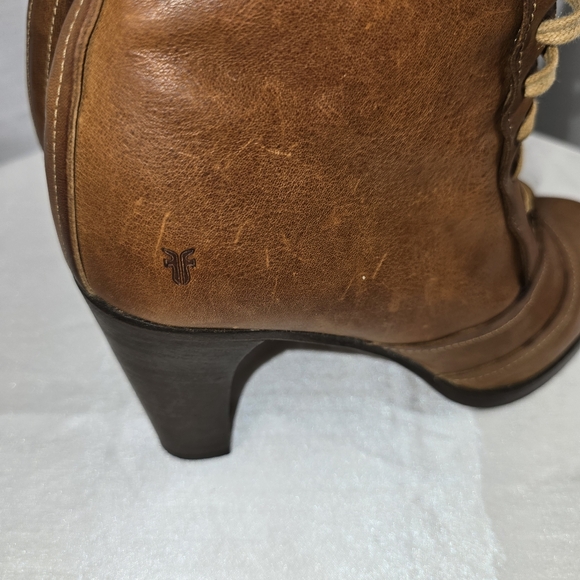 Frye Brown Bella Lace Up Leather Heeled Ankle Boots - Picture 2 of 12